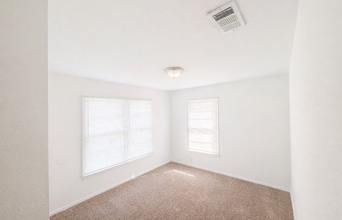 129 N McEntire Ct in White Settlement, TX - Building Photo - Building Photo