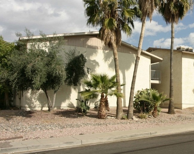 View 21 Apartments in Phoenix, AZ - Building Photo - Building Photo