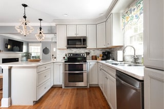 716 Ideal Way in Charlotte, NC - Foto de edificio - Building Photo