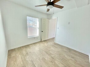 1033 Rivas St in San Antonio, TX - Building Photo - Building Photo