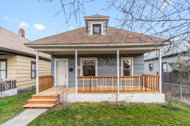 property at 1809 E 1st Ave