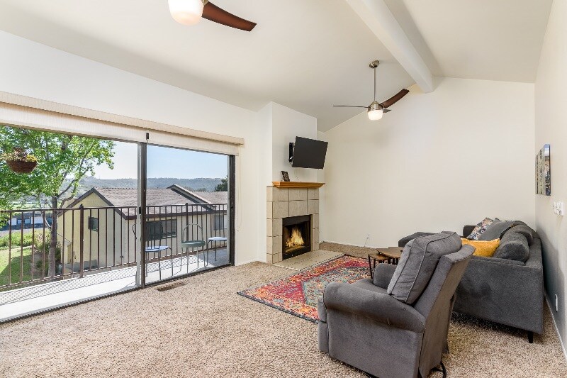 7321 Alicante Rd, Unit A in Carlsbad, CA - Building Photo