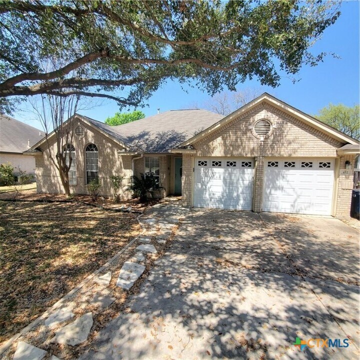 452 Raven Ridge in New Braunfels, TX - Building Photo