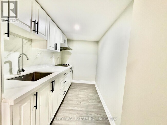 7 Villanova Rd in Brampton, ON - Building Photo - Building Photo