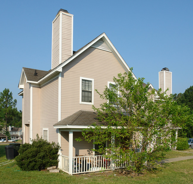 4309 Presley Ct in Raleigh, NC - Foto de edificio - Building Photo