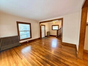 151 Sweet St NE in Grand Rapids, MI - Foto de edificio - Building Photo