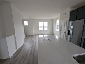 2035 Sequoia Ave in Mundelein, IL - Building Photo - Building Photo