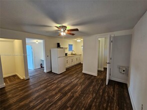1421 SW 33rd Ct, Unit C in Fort Lauderdale, FL - Building Photo - Building Photo