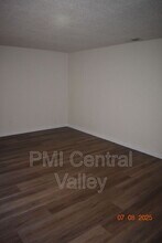 842 Yerba Buena Ave in Stockton, CA - Building Photo - Building Photo