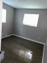 256 E Nottingham Rd in Dayton, OH - Building Photo - Building Photo