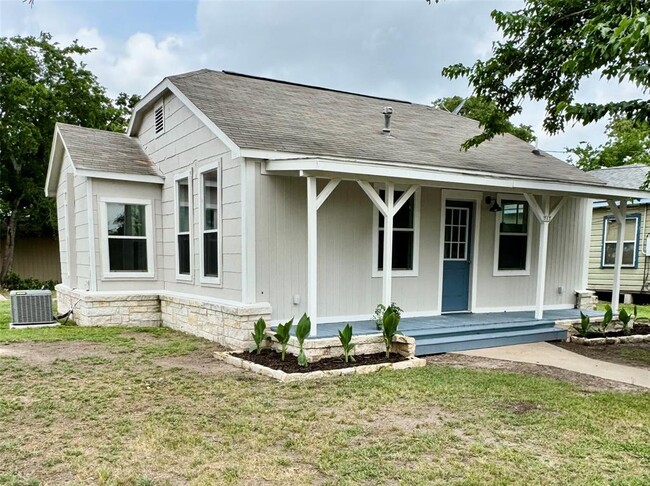 property at 713 N Polk St