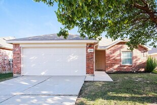 1304 Barrel Run in Haslet, TX - Building Photo