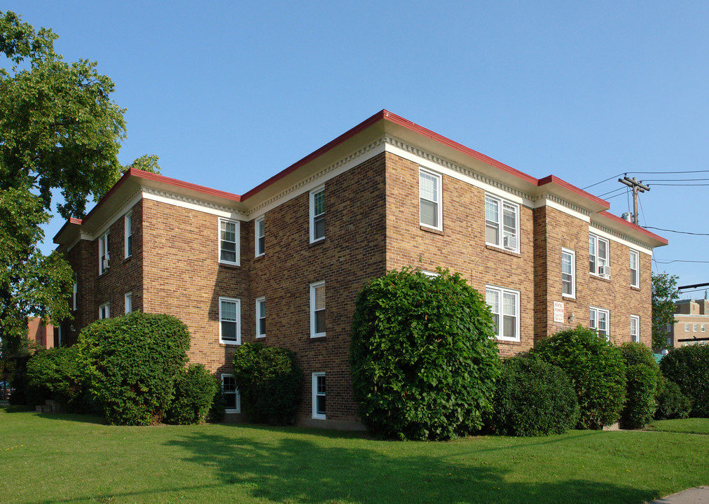 2874-2878 Elmwood Ave in Tonawanda, NY - Building Photo