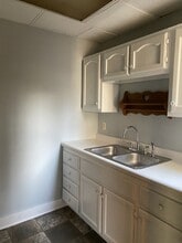 624 New York St, Unit A in Lafayette, IN - Foto de edificio - Building Photo