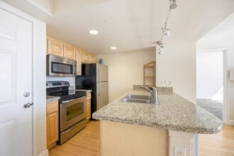 450 N Arlington Ave, Unit 801 in Reno, NV - Building Photo - Building Photo