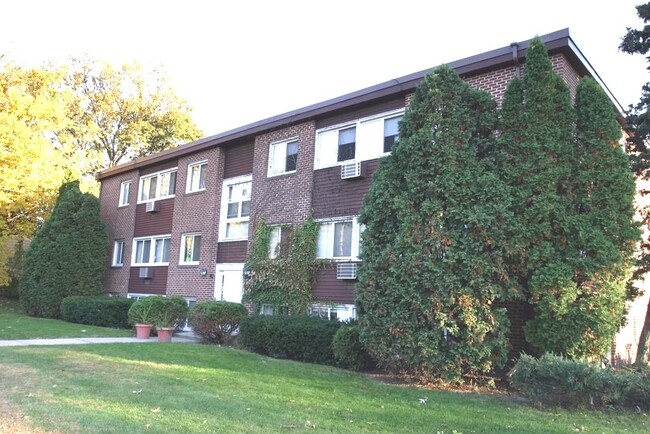 Pleasant Ave Apartments in Richfield, MN - Foto de edificio - Building Photo