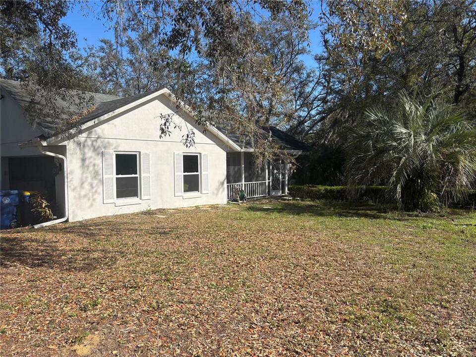 201 E Baker St in Minneola, FL - Building Photo