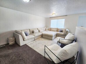 447 S Pegasus Way in Saratoga Springs, UT - Building Photo - Building Photo
