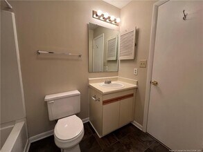 663 Bartons Landing Pl in Fayetteville, NC - Building Photo - Building Photo