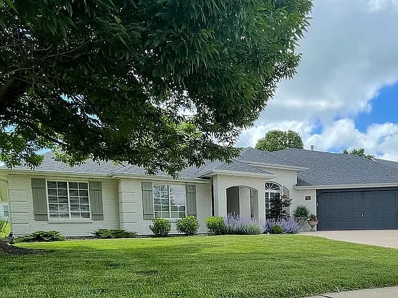property at 4102 Roxbury Ct