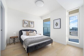 5199 Brighouse Way in Richmond, BC - Building Photo - Building Photo