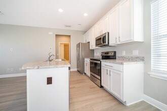 13541 Doisy St in Orlando, FL - Building Photo - Building Photo