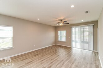 3977 Heatherbrook Pl in Orange Park, FL - Foto de edificio - Building Photo