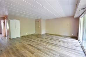 120 Penn Pleasant Dr in Verona, PA - Foto de edificio - Building Photo