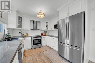 25 Sprucewood Crescent in Bowmanville, ON - Building Photo - Building Photo