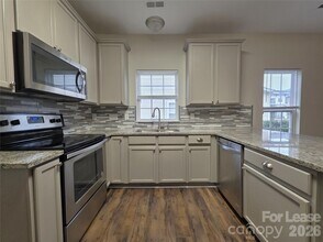 2023 Heywood Ave in Charlotte, NC - Building Photo - Building Photo