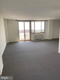 1 E University Pkwy photo'