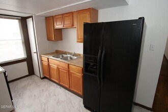 2919 Frankfort Ave in El Paso, TX - Building Photo - Building Photo