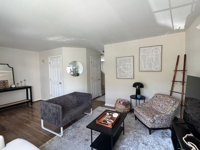 233 Fairfield Ave