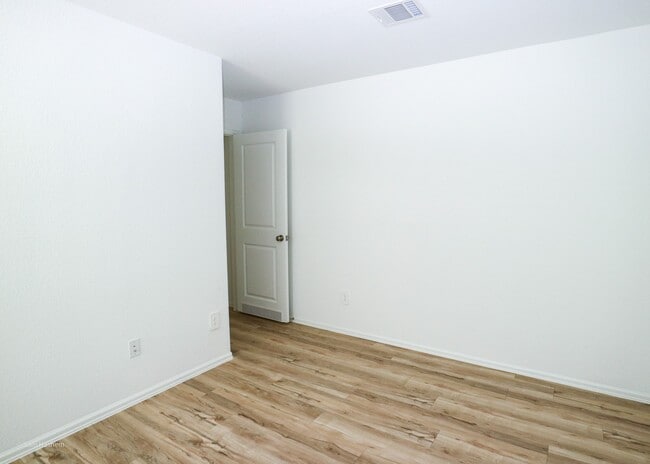 property at 21811 Hickory Spgs Ct