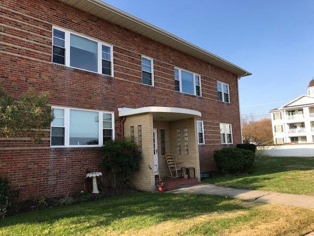 2 Oakley St in Cambridge, MD - Foto de edificio