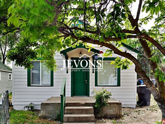 property at 1014 Pitcher St