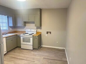 4100 N Ocoee St in Cleveland, TN - Building Photo - Building Photo