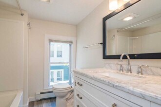 13 Cherry St in Northampton, MA - Building Photo - Building Photo
