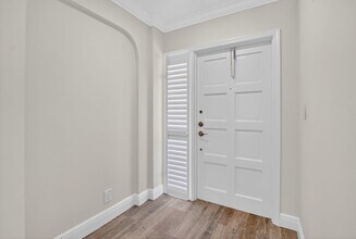 1040 Banyan Rd in Boca Raton, FL - Building Photo - Building Photo