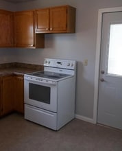 910 S Washington St in Aberdeen, SD - Building Photo - Building Photo