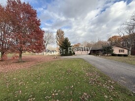 1437 Two Rd in Ashland, OH - Building Photo
