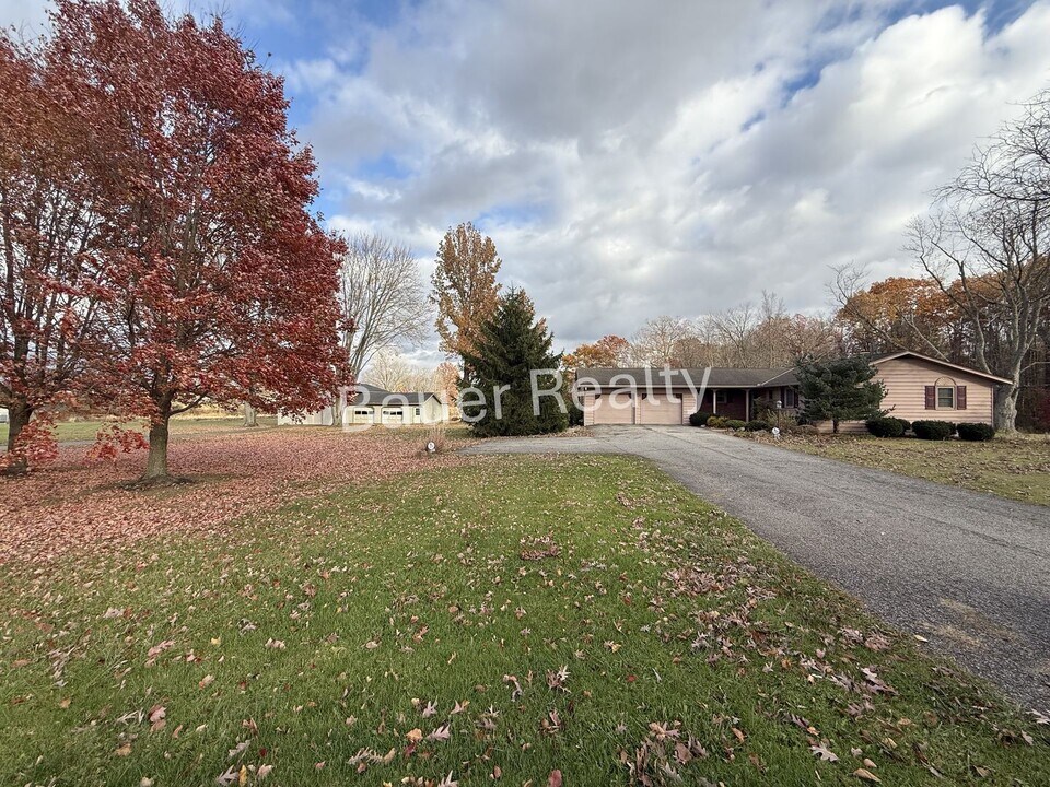 1437 Two Rd in Ashland, OH - Building Photo