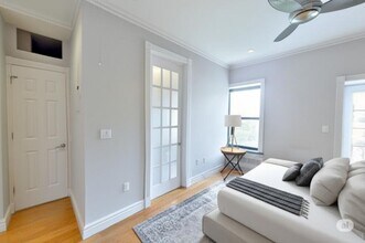 424 E 9th St in New York, NY - Building Photo - Building Photo
