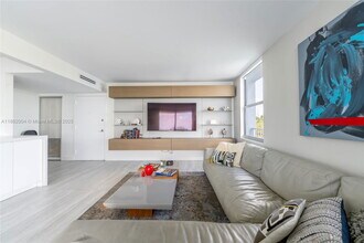 16546 NE 26th Ave in North Miami Beach, FL - Foto de edificio - Building Photo