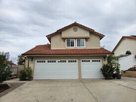 12566 Salmon River Rd in San Diego, CA - Building Photo