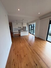 1411 Cook St in Victoria, BC - Building Photo - Building Photo