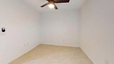3530 NE 21st Ave in Cape Coral, FL - Building Photo - Building Photo