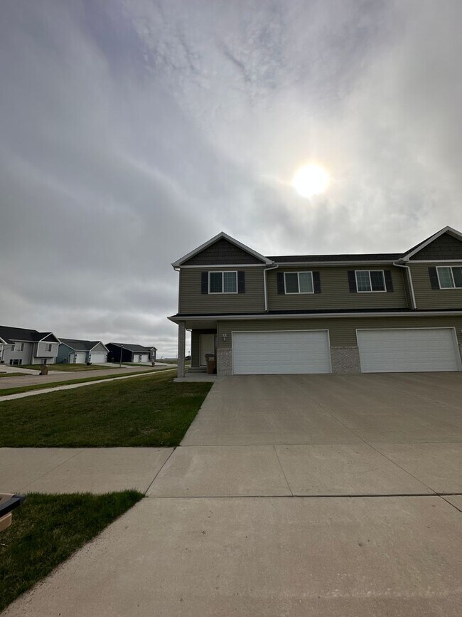 property at 66 Mulberry Loop NE