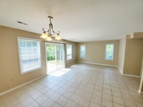 4927 Grouse Holw Dr in Erie, PA - Foto de edificio - Building Photo