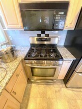 112 Boston Ave, Unit 1 in Somerville, MA - Building Photo - Building Photo